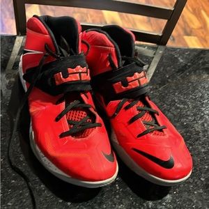Nike lebron shoes size 11.5 a bit dusty from storage otherwise good shoes .